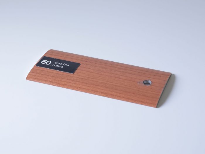 Prechodový profil samolepiaci 32x5mm, dekoratívna fólia v imitácii dreva čerešňa rubra