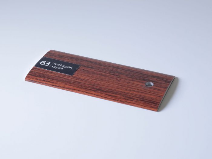 Prechodový profil samolepiaci 32x5mm, dekoratívna fólia v imitácii dreva mahagón sapelli