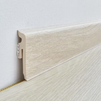 Lišta soklová PVC Arbiton INDO Dub Alba 180 26x70x2500 mm