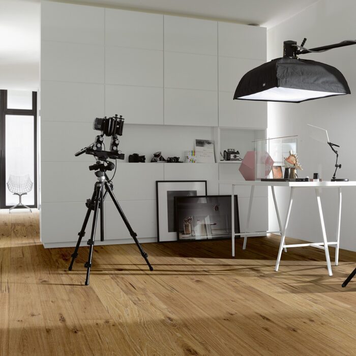Engineered Wood Flooring Trendtime 8 Classic, Dub bielený olej plus handcrafted široká lamela V-drážka, 1739950 - Image 7