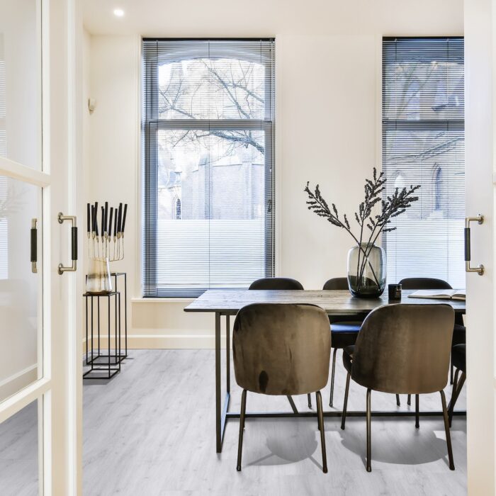 Gerflor Virtuo 55 Rigid Acoustic Sunny Snow 1477 5,7/0,55 mm 33/42 4V 1-lamela - Image 8