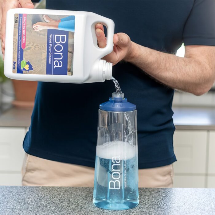 Bona Premium Čistič na drevené podlahy 850 ml - Image 3