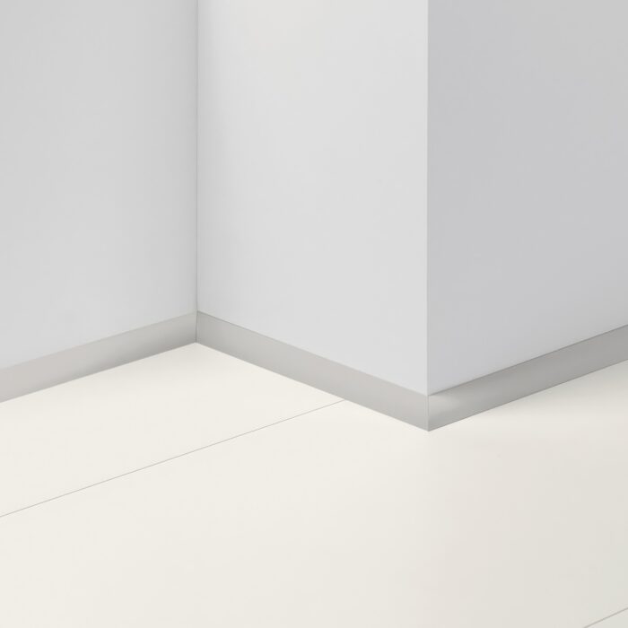 Lišta soklová Parador Štvrťkruh Biely základný náter D004 1745274 MDF fólia 2200x20x14 mm