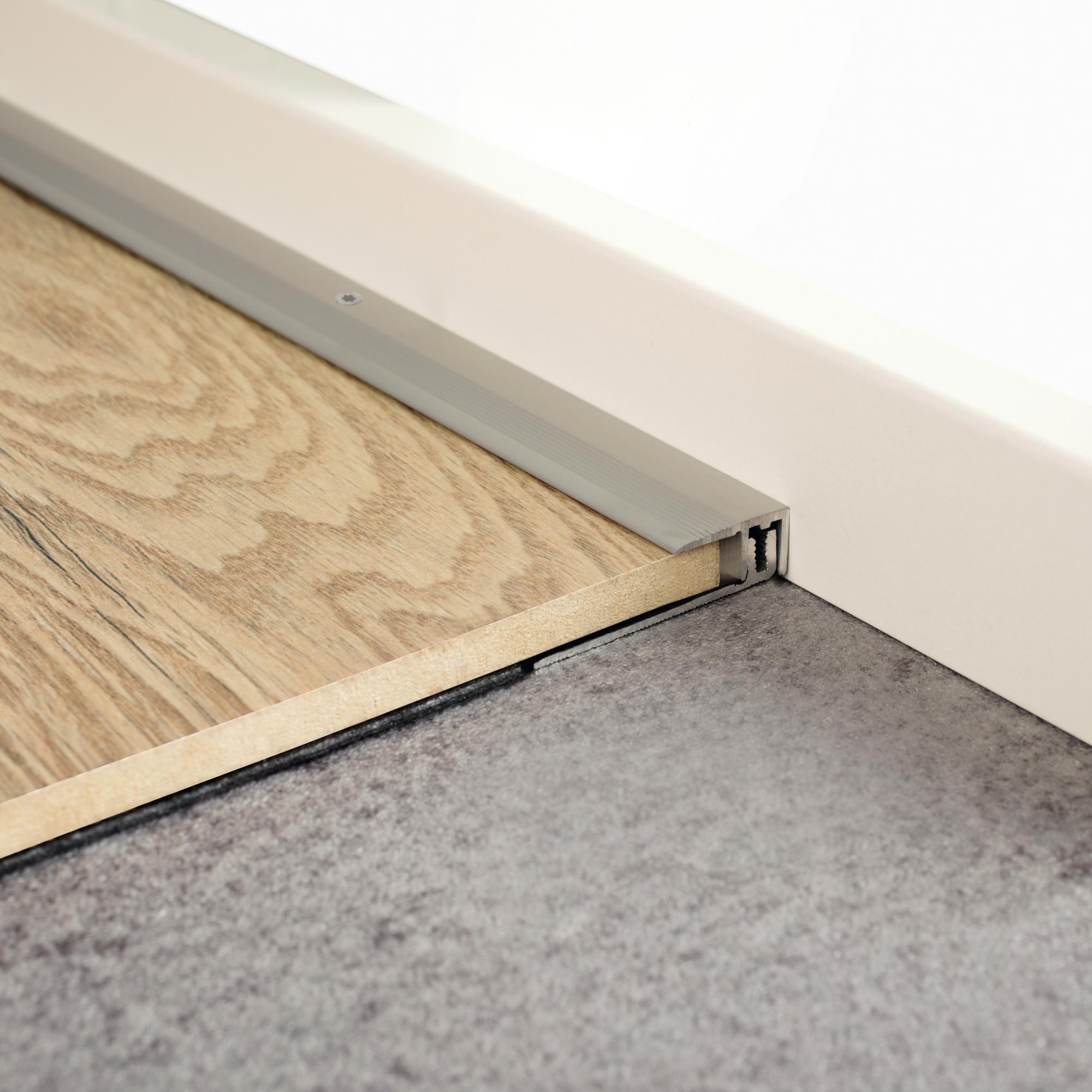 Profil AL ukončovací Egger 21 mm, elox Striebro, 1 m, skrutkovací na podlahy hr. 6,5-16 mm, Typ 103 - 1483141 Profil AL ukončovací Egger 21 mm