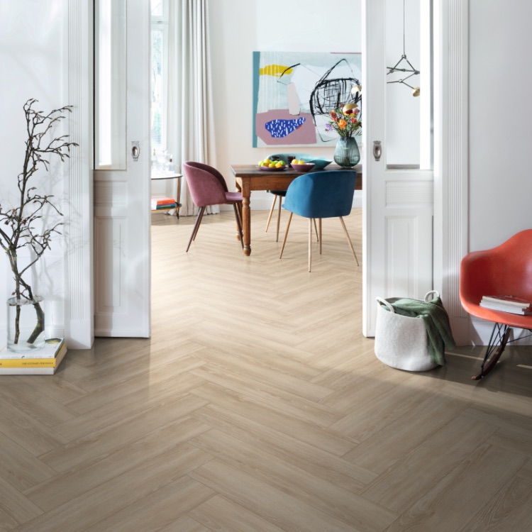 Egger naturesence herringbone 8 el2161 v4 dub newport krémový Egger naturesence herringbone 8 el2161 v4 dub newport krémový - Image 3