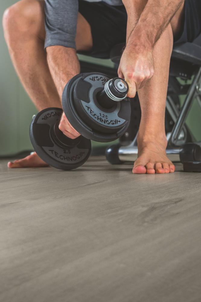 Quick-step alpha vinyl bloom avmpu40202 dub bavlna útulný sivý Quick-step alpha vinyl bloom avmpu40202 dub bavlna útulný sivý - Image 4