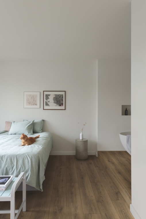 Quick-step classic clm5789 dub hrejivý hnedý Quick-step classic clm5789 dub hrejivý hnedý - Image 4