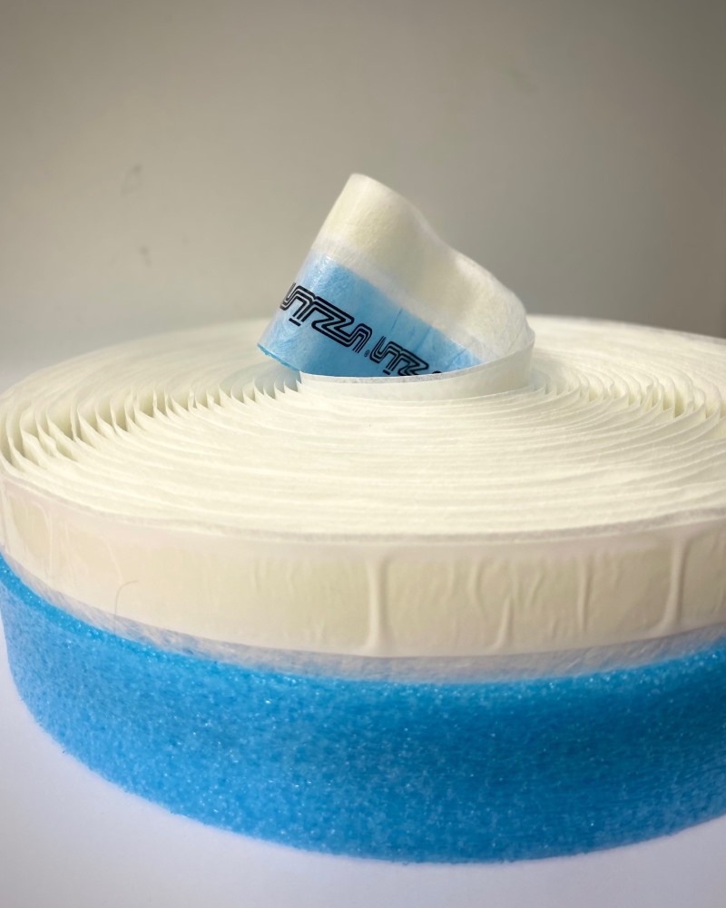 Uzin páska dilatačná samolepacia b (balenie 20 m) modrá Uzin páska dilatačná samolepacia b (balenie 20 m) modrá